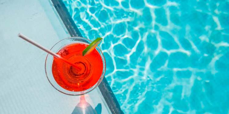 Paquetes 'todo incluido' de bebidas en un crucero: ¿merecen la pena?