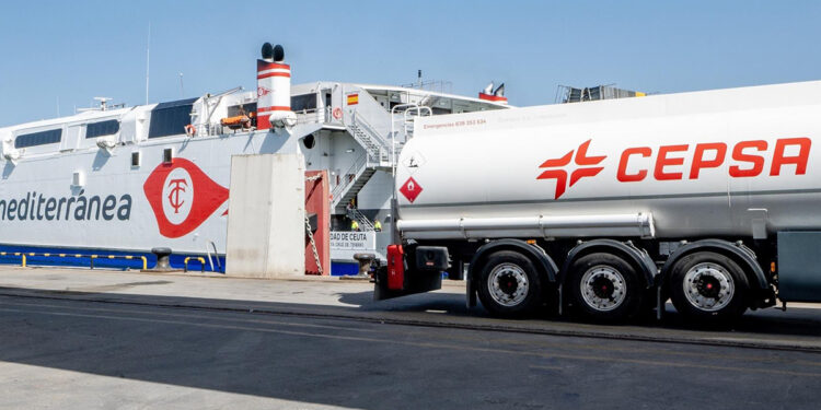Los primeros ferris impulsados por diésel renovable zarpan este mes desde Algeciras. FOTO: Cepsa