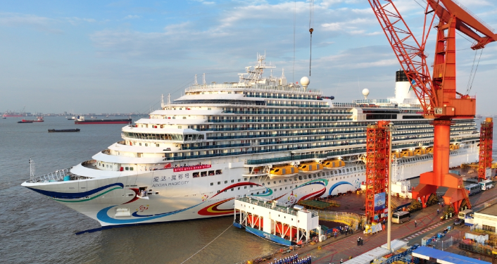 China: Crucero Adora Magic City completa pruebas en el mar