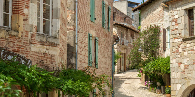 Los dos nuevos pueblos más bonitos de Francia están cerca de España