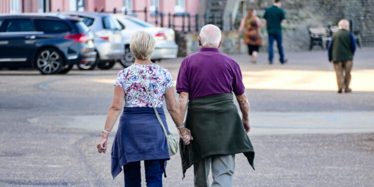 Cuáles son los viajes del Imserso 2023-2024 con el transporte incluido