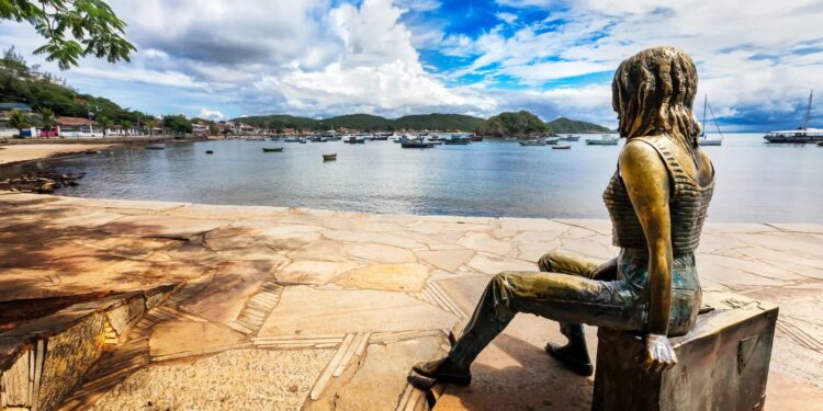 Secretos de viaje: Brigitte Bardot, Luis Miguel y otros famosos que descubrieron 6 destinos del mundo a los que todos quieren ir