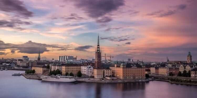 El Ministerio español de Exteriores pide precaución en los viajes a Suecia