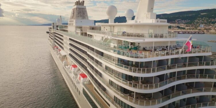El Silver Nova de Silversea parte en su viaje inaugural