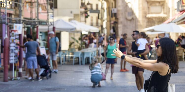 Turistas en Valencia | Más de 10.000 cruceristas llegan hoy a Valencia