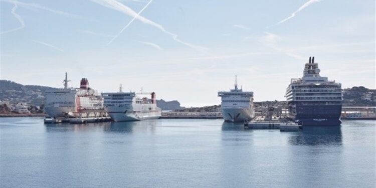 Palma podría recibir más de tres cruceros en temporada baja a partir de 2025
