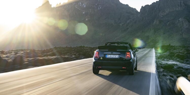 MINI Cooper SE Cabrio, edición limitada 100% eléctrica