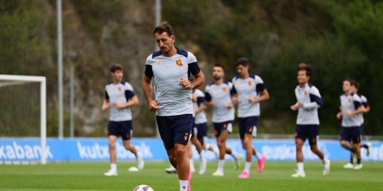 Oyarzabal y Zubimendi ven un grupo "duro" pero con viajes "accesibles" para la gente