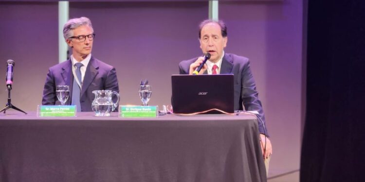 Corporación de Puertos del Conosur participó en encuentro regional sobre cruceros en Uruguay