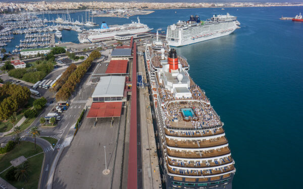 Baleares seguirá limitando los cruceros, al menos hasta 2025