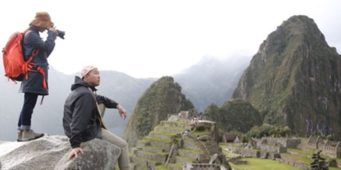 Turistas chinos en Machu Picchu. Foto: Cortesía.