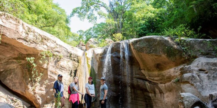 Salta invita a turistas de todo el país