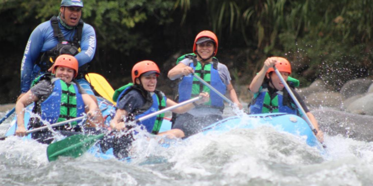 “Red Sofía” cuida de las mujeres que viajan solas a Costa Rica