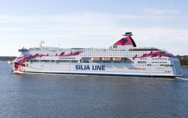 Tallink modifica ruta para favorecer a pasajeros de cruceros