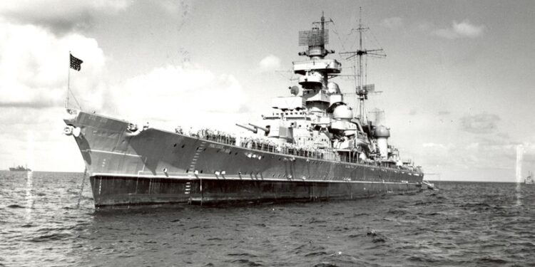 El Prinz Eugen es un singular crucero de la II Guerra Mundial. Uno que sobrevivió a dos explosiones nucleares
