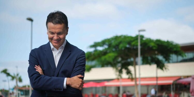 Tres de cada diez trabajadores se dedican al sector turístico en Canarias