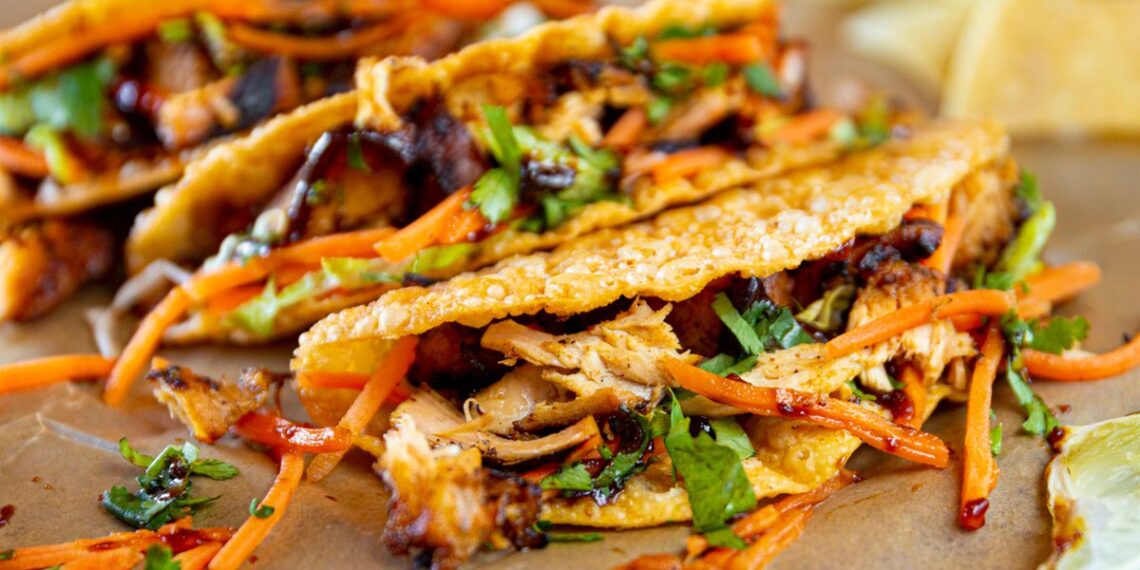 Readers' Choice—Best Taco Shop: Más Por Favor Taqueria y Tequila