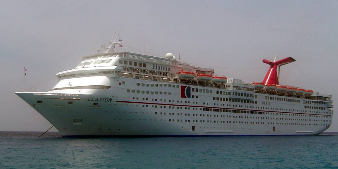 Desaparición trágica en el crucero Carnival Elation cerca de Melbourne, Florida