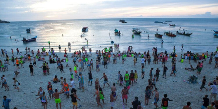 fiesta desenfrenada, playas exóticas y precios asequibles