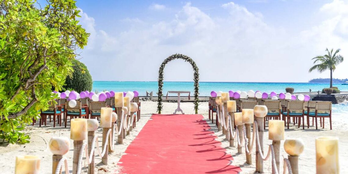 Cuál es la mejor temporada para tener una boda en la playa