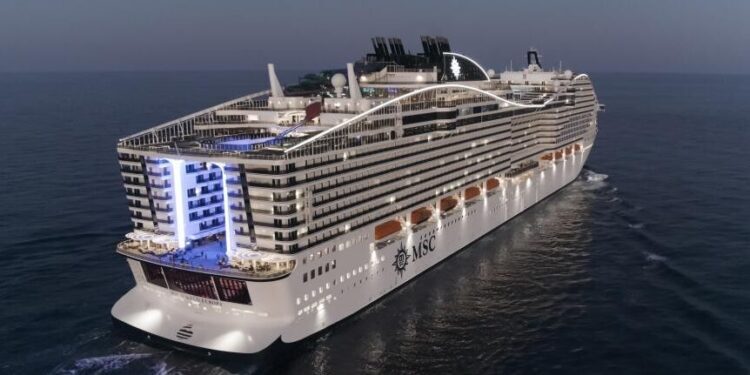 ¿Propina obligatoria en los cruceros? Facua denuncia a MSC por imponerla a sus clientes