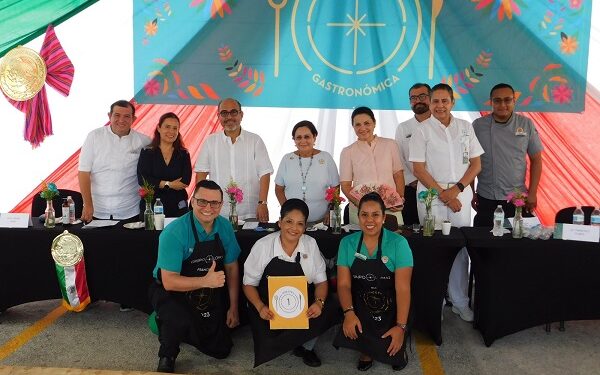 Corporativo turístico preserva tradiciones mexicanas con muestra gastronómica