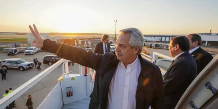 Lejos de la campaña, Alberto Fernández hará cuatro viajes al exterior en las próximas tres semanas