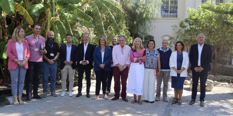 Puerto y Ayuntamiento de Motril (Granada) avanzan en la planificación del segmento de cruceros