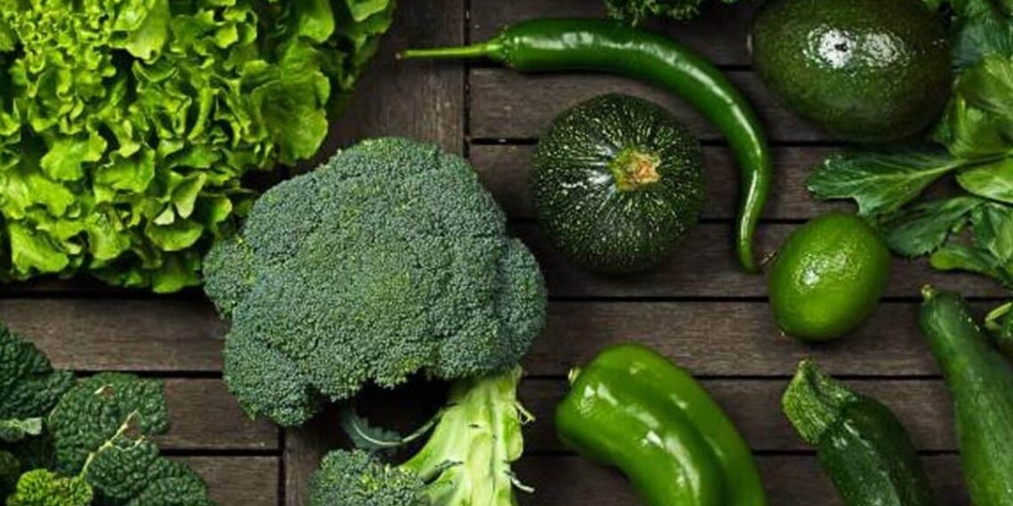 Green Vegetables To Walnuts, Foods That Sharpen Our Memory