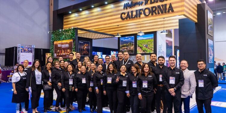 Presenta Baja California su oferta turística en IBTM Américas 2024