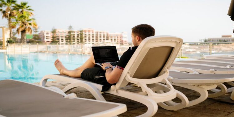 ¿Qué es un nómada digital y cómo volverse uno? | GU