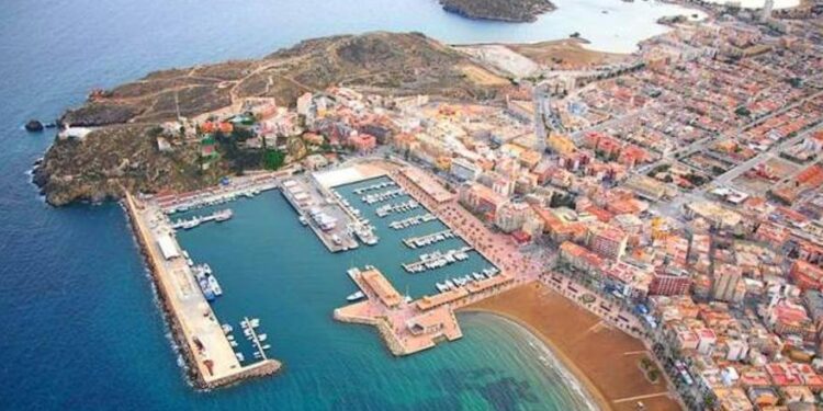 El Ayuntamiento de Mazarrón quiere tener puerto de cruceros en 2024