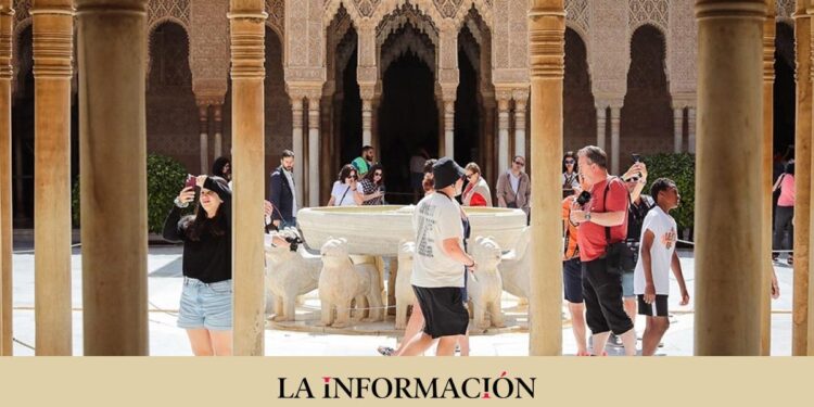 La temporada turística se alarga y mitiga el freno del PIB en el segundo semestre