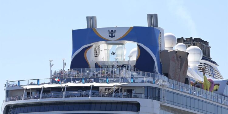 El turismo de cruceros se dispara un 65,4% en España y supera niveles prepandemia