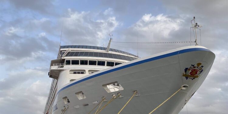 Llega al puerto de Motril (Granada) el segundo crucero en 48 horas en "la mejor temporada de la historia"