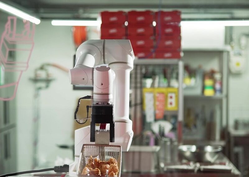 Korean food tech firm automates fried chicken amid fast-food labor shortages