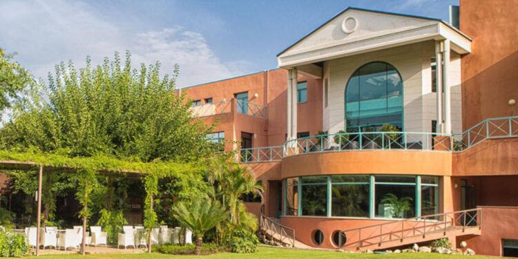 Los retos médicos que suponen los viajes espaciales y a las profundidades marinas centran unas jornadas