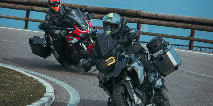 GIVI Explorer: aventuras infinitas en moto
