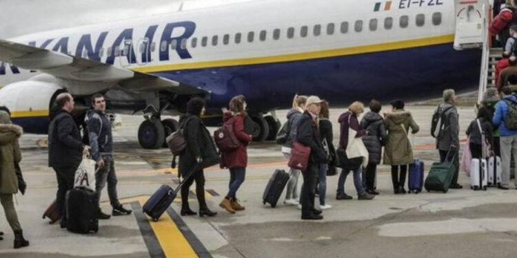 Foronda reducirá varios de sus vuelos regulares durante el invierno