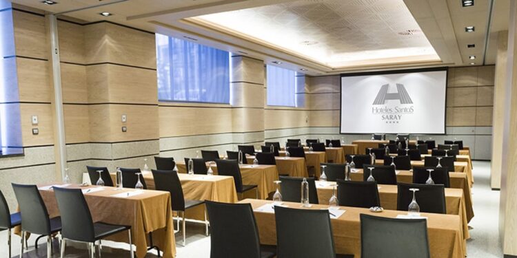 Los hoteles se entregan a los viajes de negocios para no perder músculo