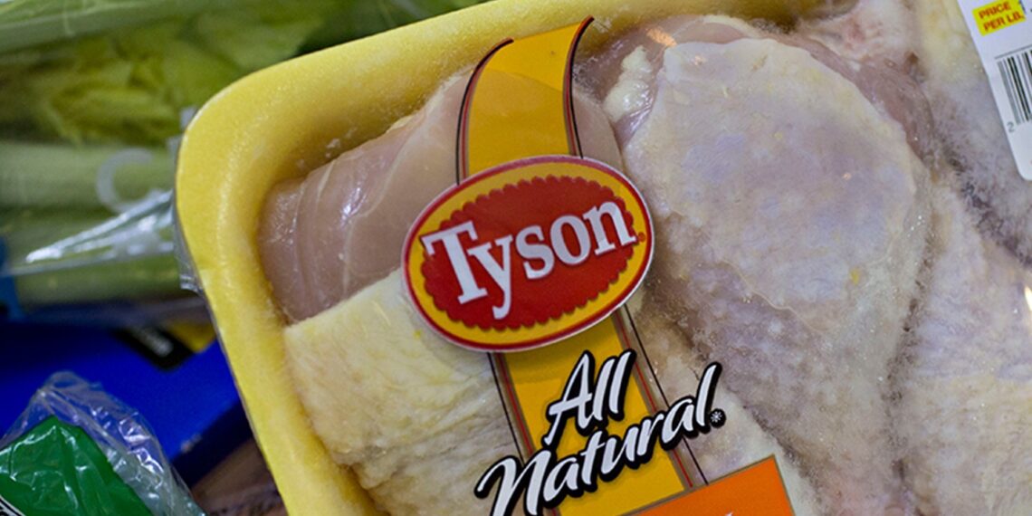 Investigan denuncias sobre presunto empleo de niños inmigrantes en Tyson Foods y Perdue Farms