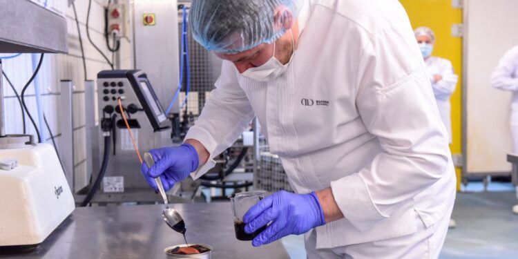 Proteínas provenientes de microbios: la propuesta de comida espacial de una empresa finlandesa