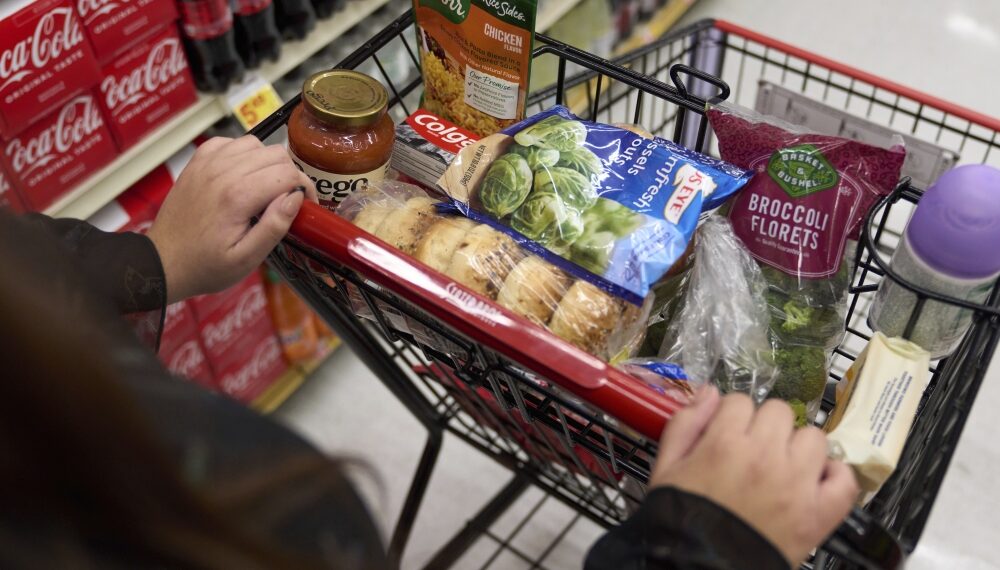 Federal shutdown threatens food aid for mothers and young children