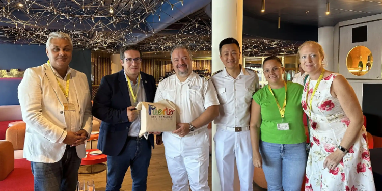 España: Costa Fortuna inaugura temporada de cruceros en Puerto del Rosario