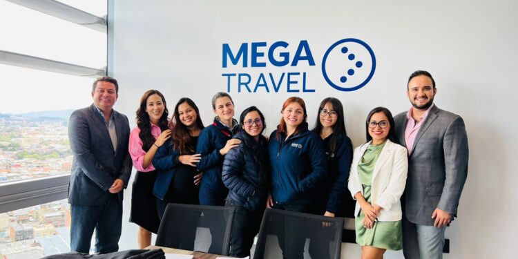 Puerto Vallarta promueve su oferta turística en Colombia