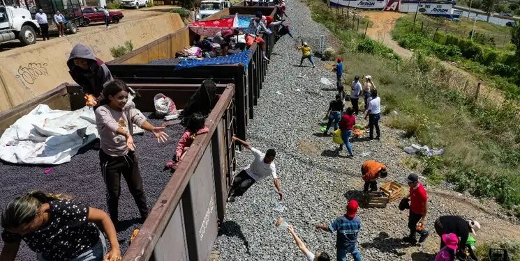 La Jornada - Acuerdan acciones con Ferromex para disuadir viajes en tren