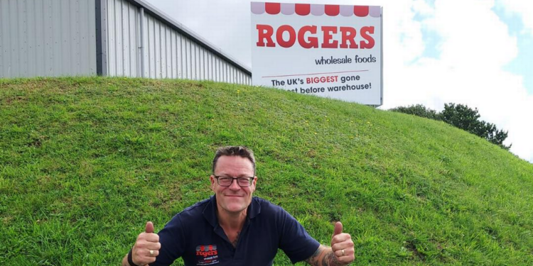 New Plymouth budget food warehouse Rogers opens