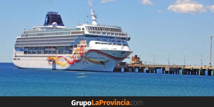 Esperan una temporada récord de turismo de cruceros en Puerto Madryn