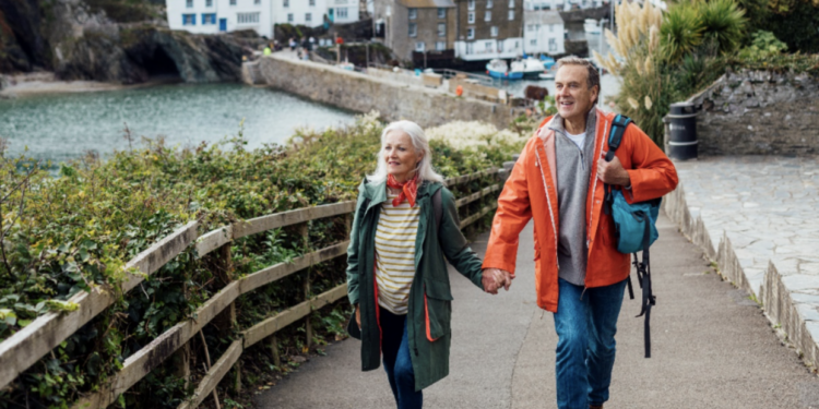 Si eres mayor de 60 años, prepárate para viajar en otoño