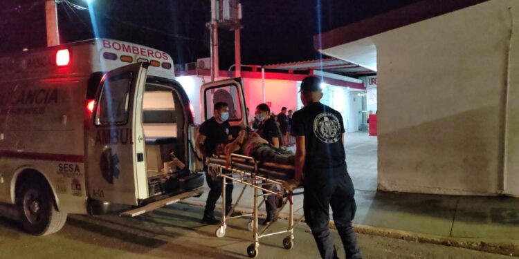 Derrapa motociclista cerca del crucero de Kancabchem en la carretera de JMM-Naranjal